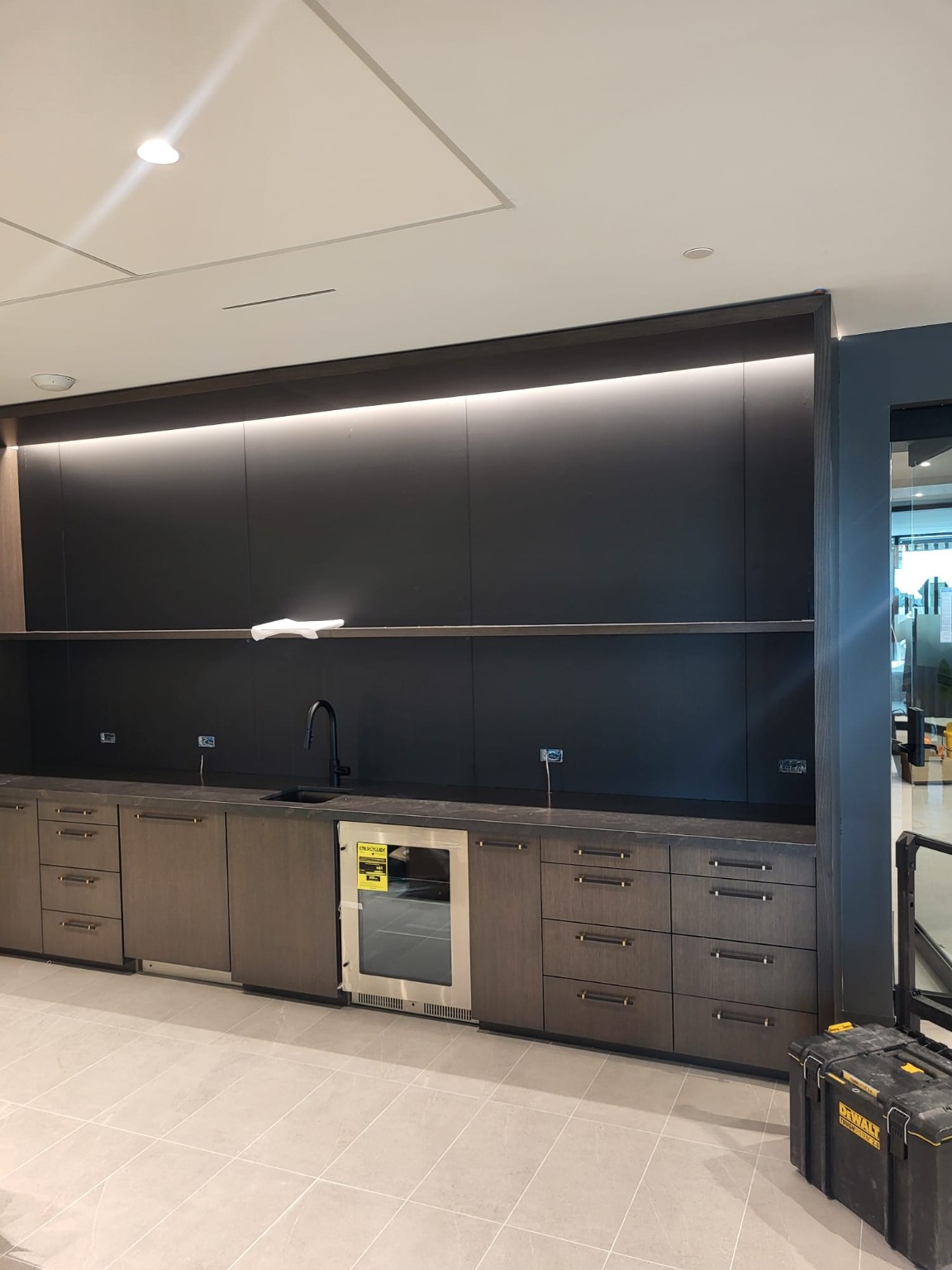Back-painted glass kitchen wall