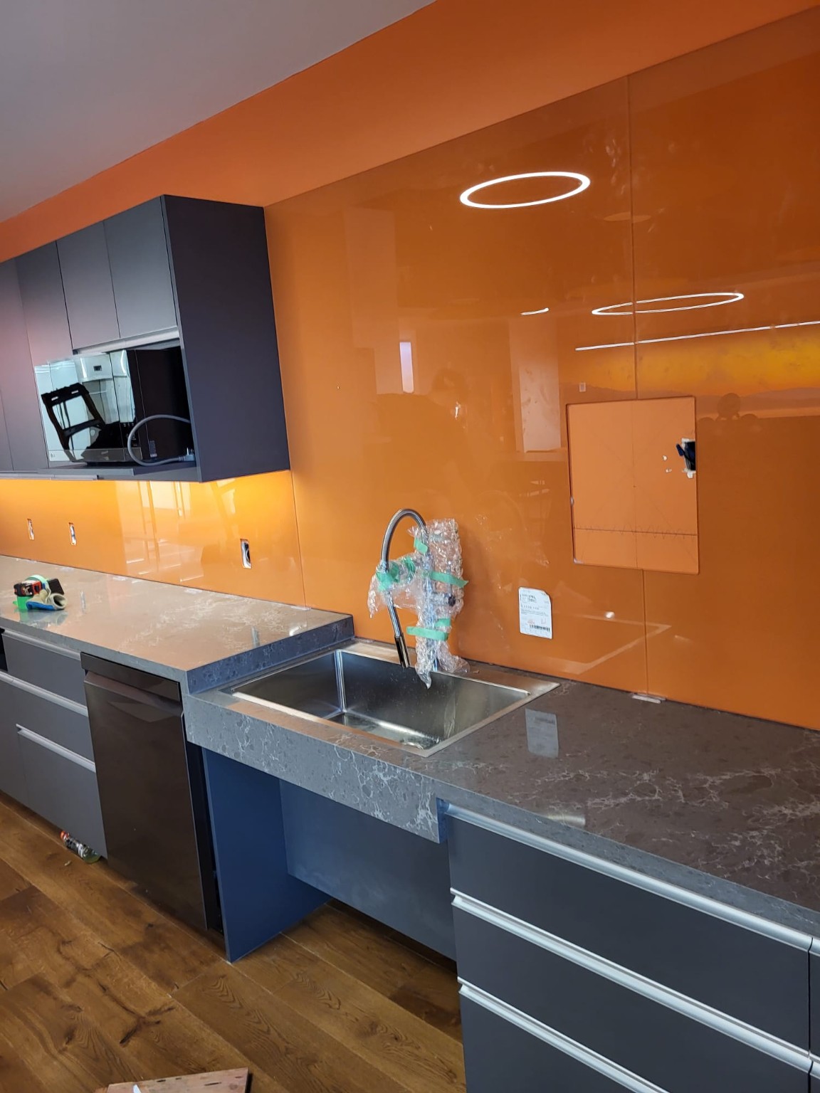 Back-painted glass wall